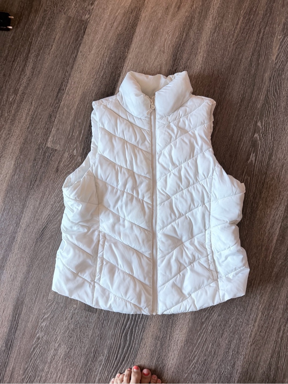 SO White Quilted Puffer Vest for Women